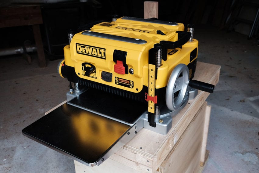 DeWalt DW735 Planer