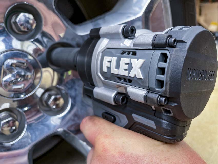 Flex Mid-Torque Impact Wrench