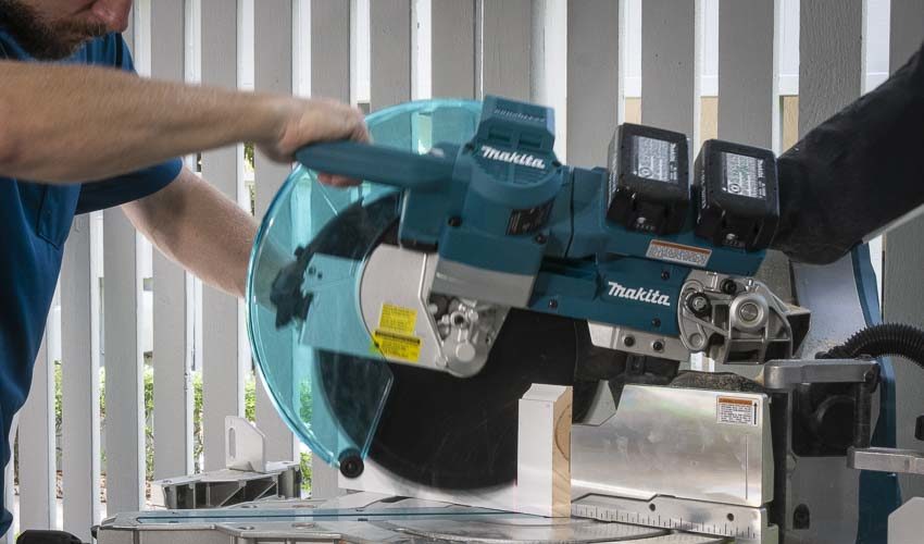 Makita Cordless 12-inch Miter Saw