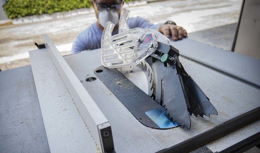 Metabo HPT MultiVolt table saw guard