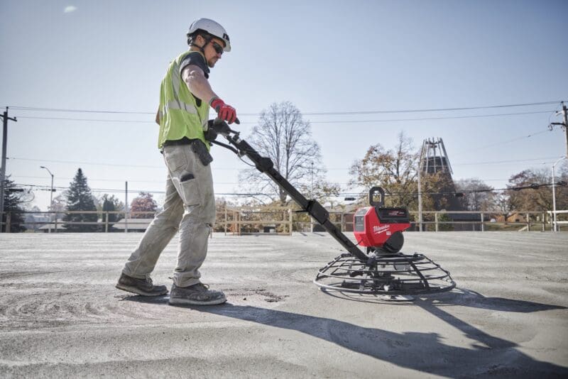 Milwaukee MX Fuel Trowel