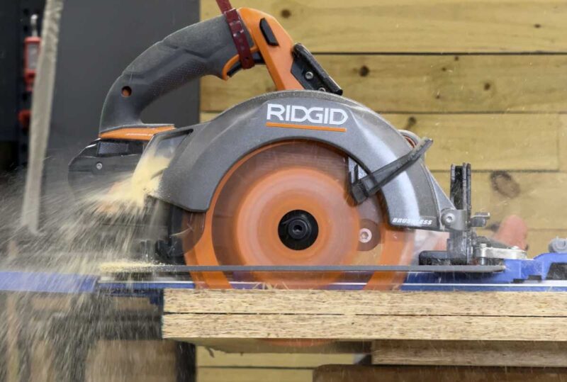 Ridgid R8657 18V saw blade OSB